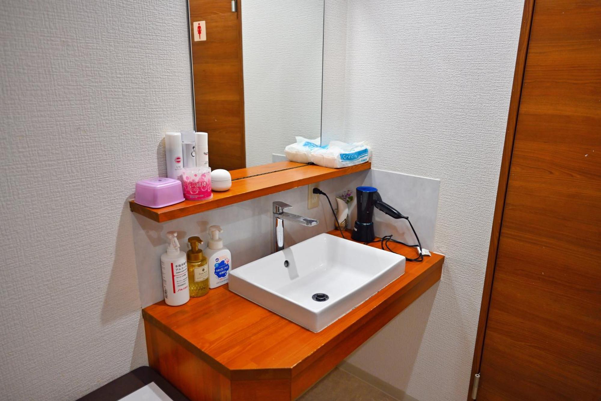 טוקיו Guest House Siesta מראה חיצוני תמונה